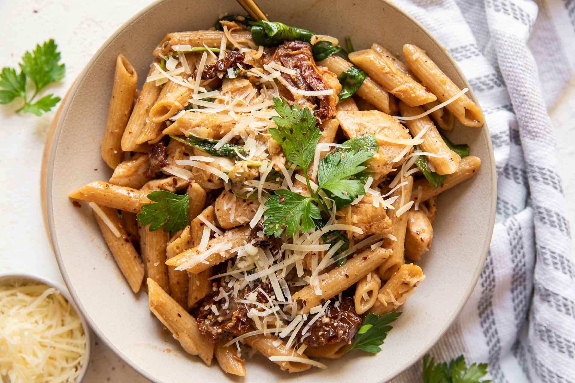 Wholesome & Creamy Whole Wheat Sun-Dried Tomato Basil Pasta for Weeknights